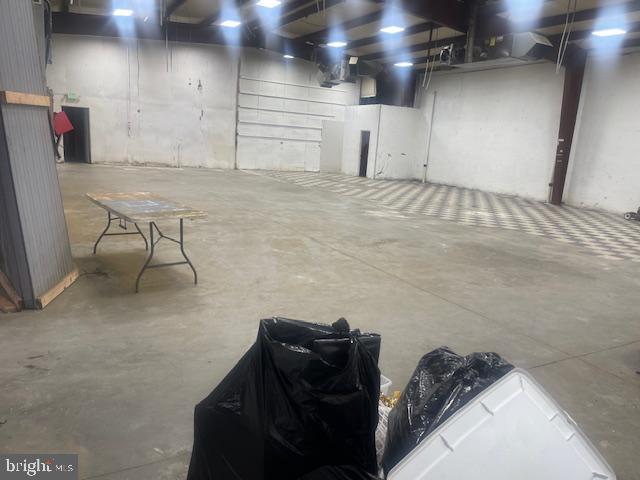 ROSEDALE - Commercial Lease