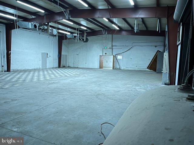 ROSEDALE - Commercial Lease