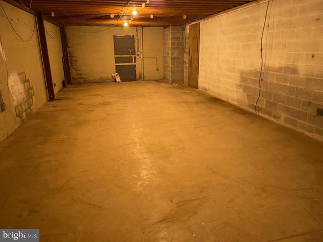 ROSEDALE - Commercial Lease
