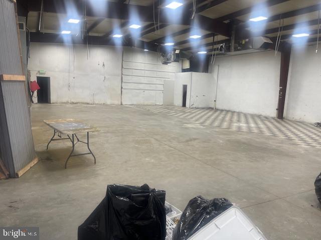 ROSEDALE - Commercial Lease