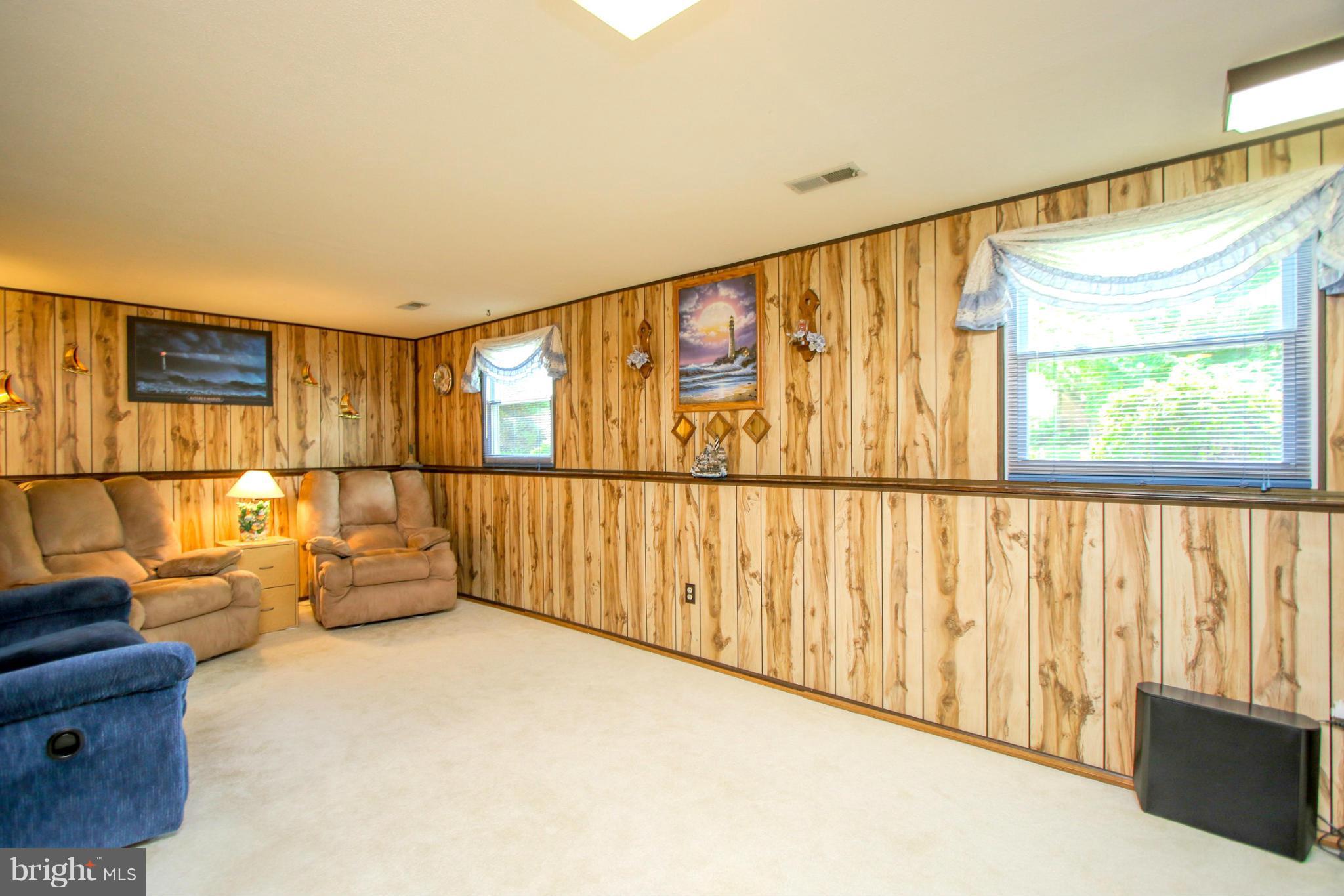 MAYFIELD MANOR - Residential