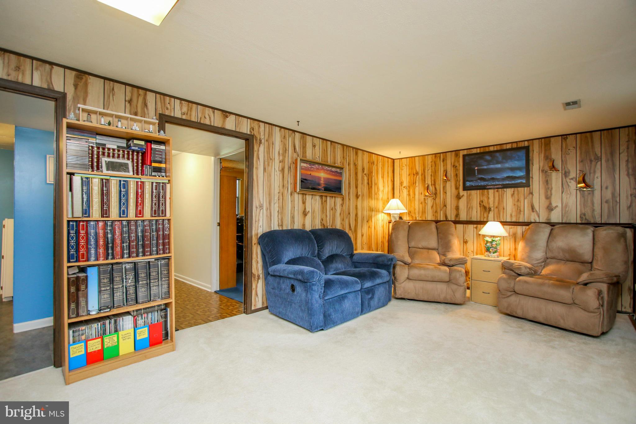 MAYFIELD MANOR - Residential