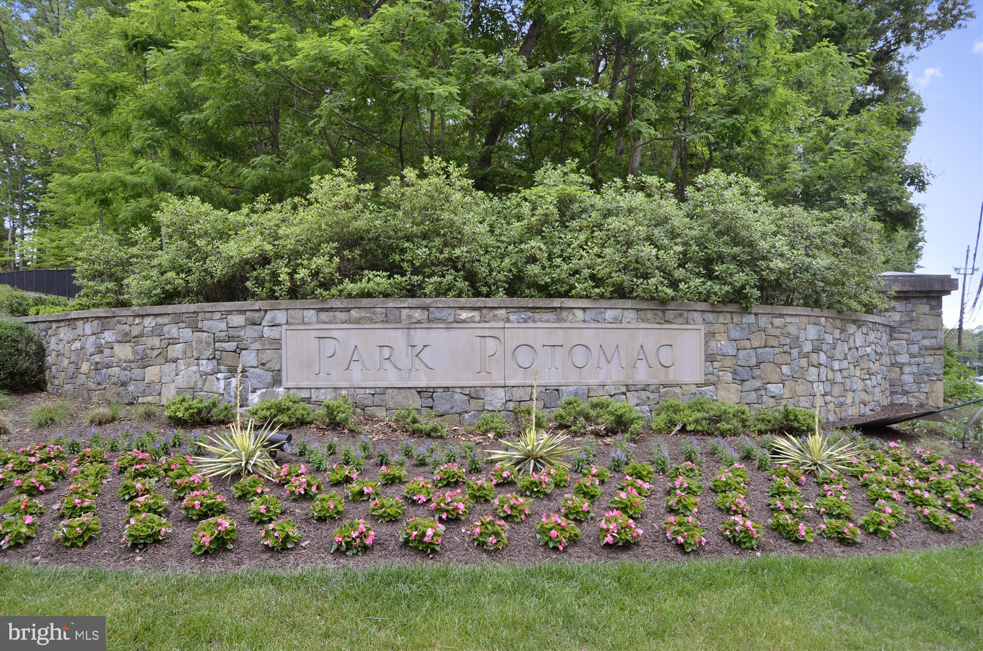 PARK POTOMAC - Residential