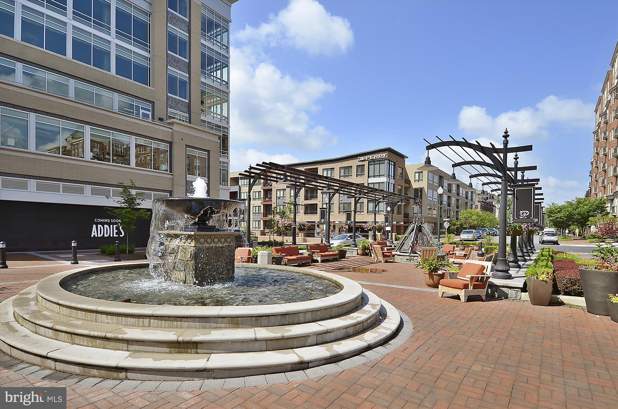 PARK POTOMAC - Residential