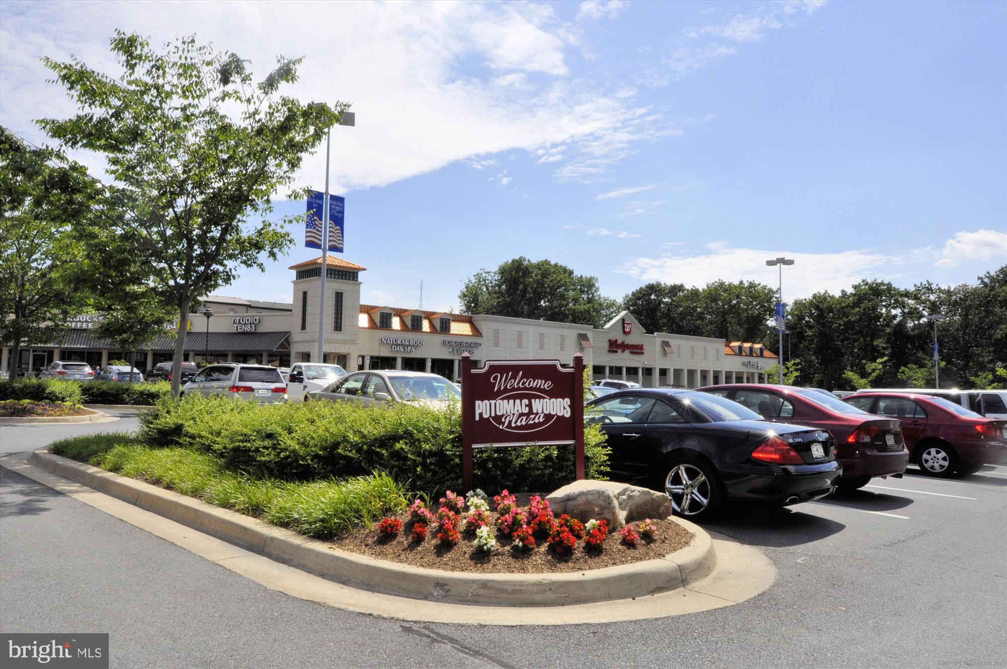 PARK POTOMAC - Residential