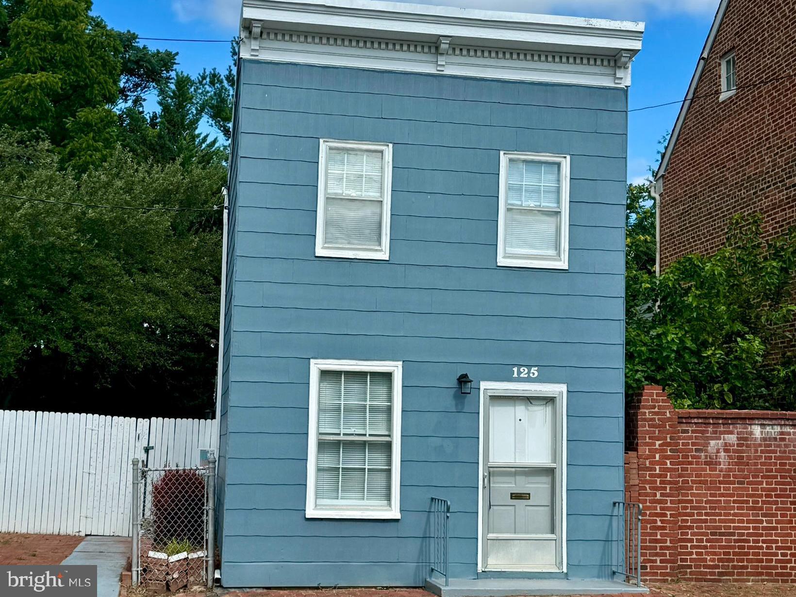 DOWNTOWN FREDERICK - Residential Lease