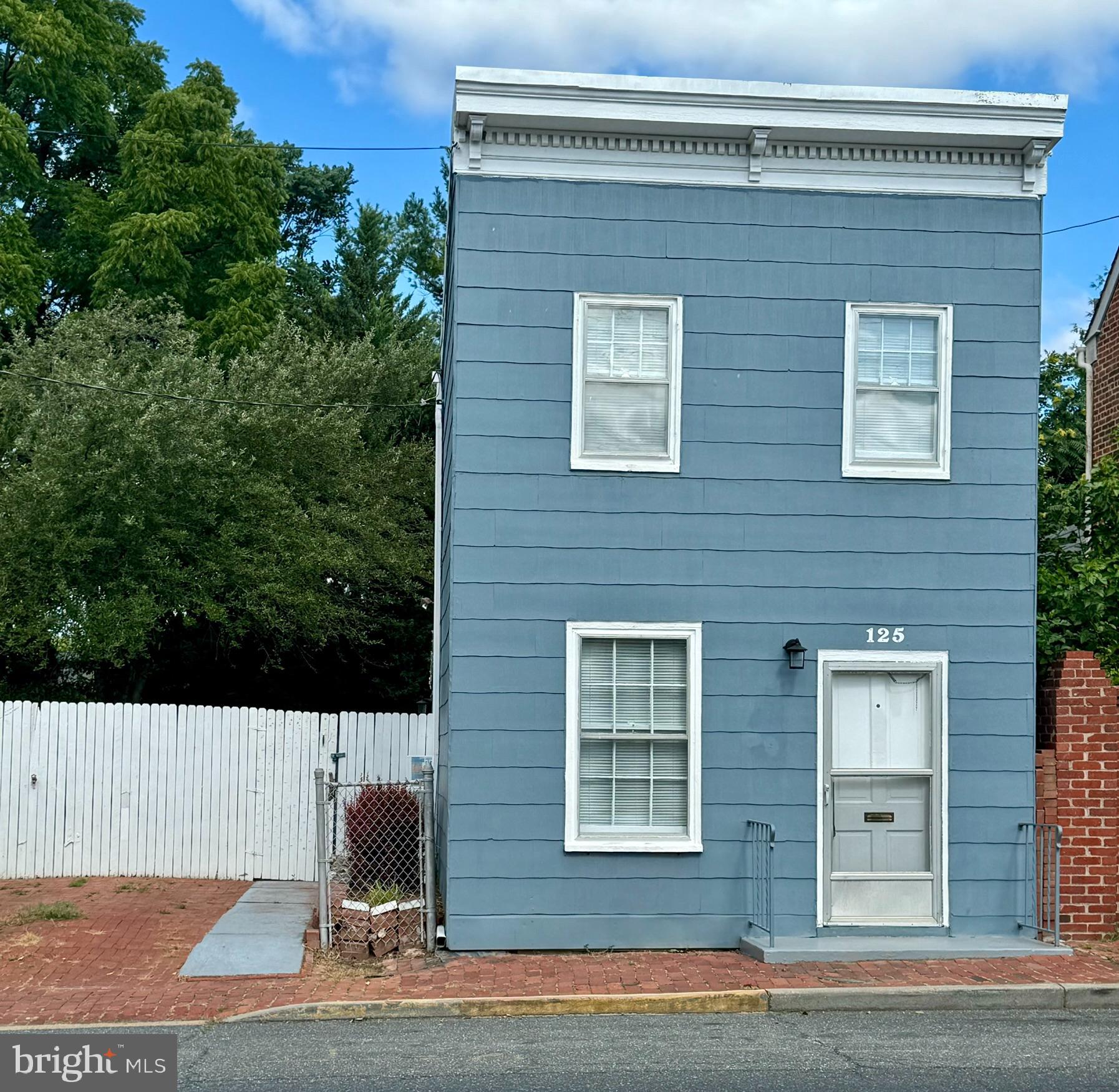 DOWNTOWN FREDERICK - Residential Lease
