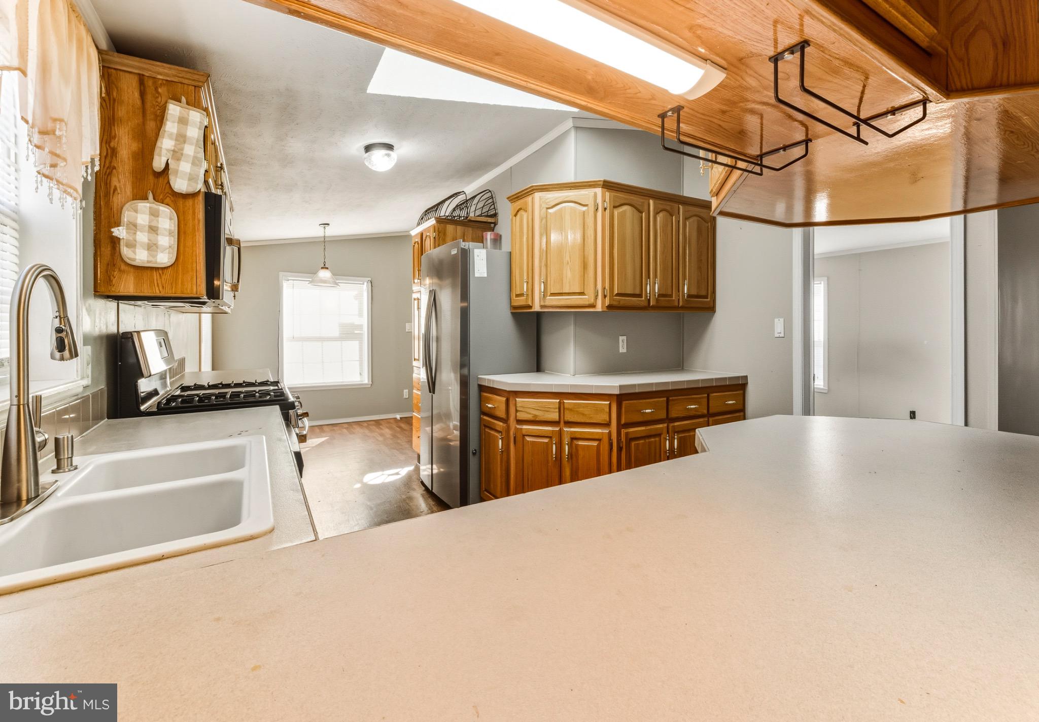 FAIRVIEW MANOR - Residential