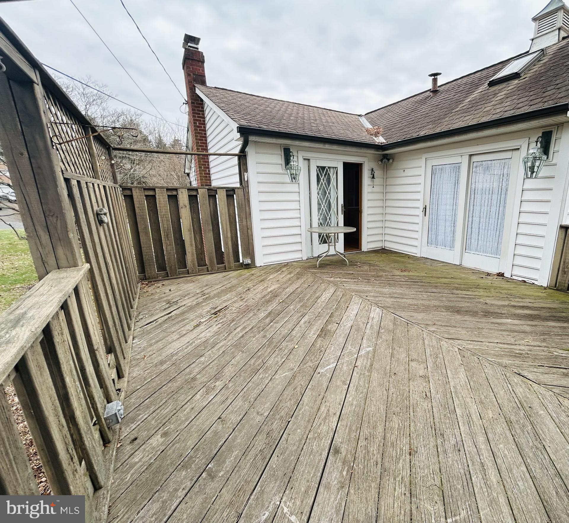 HILLCREST FARMS - Residential