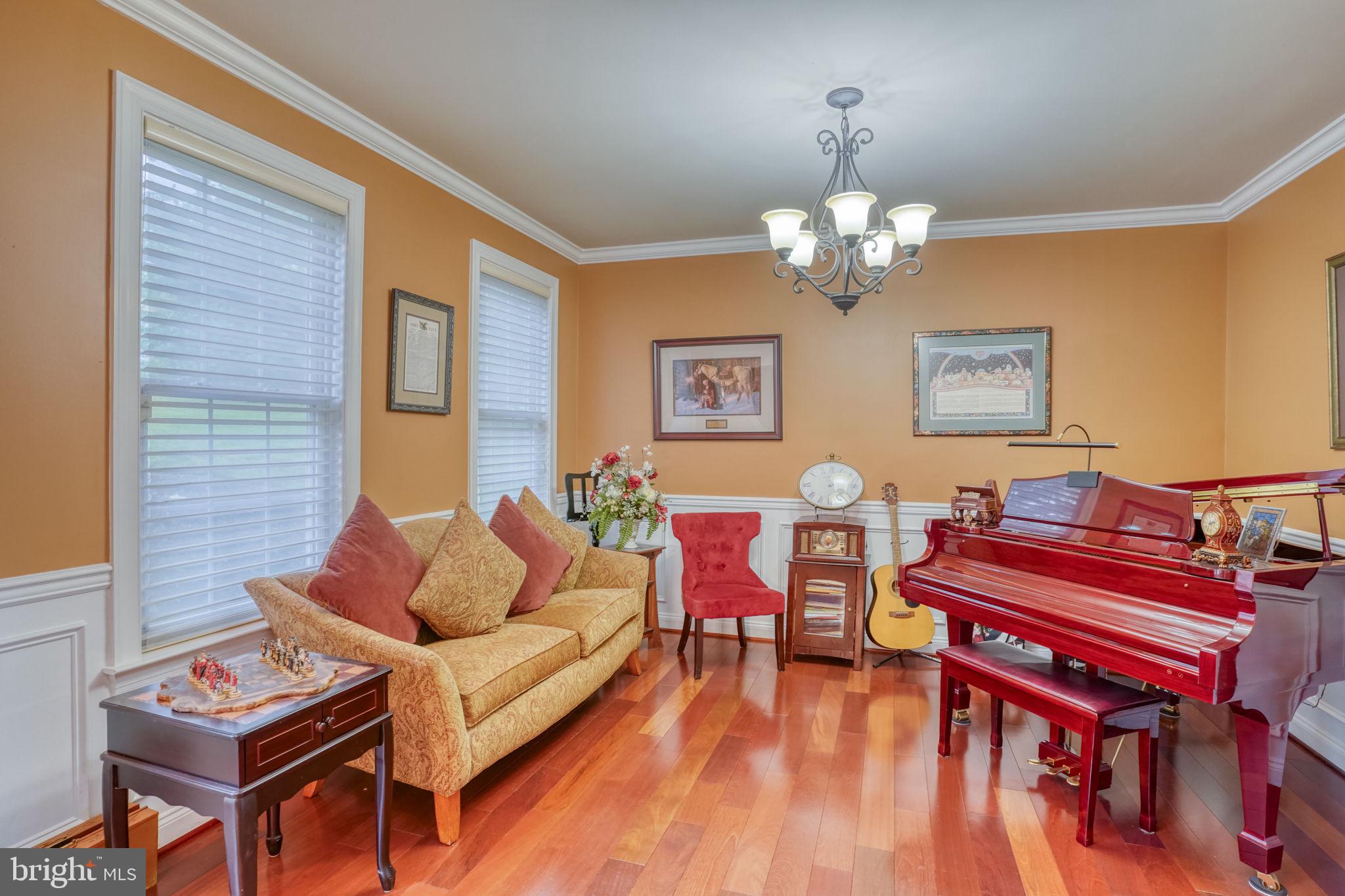 ROCHFORD ESTATES - Residential