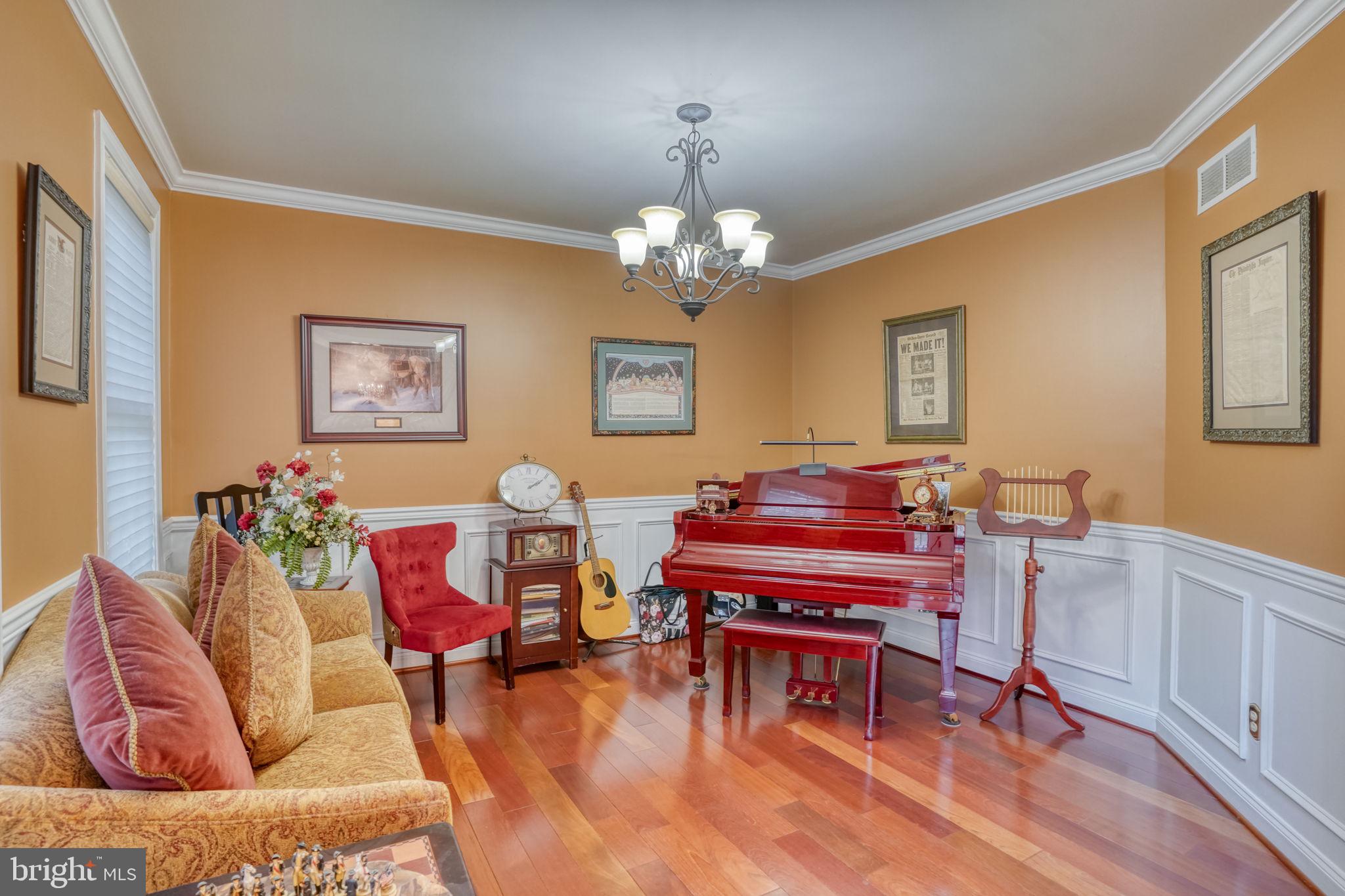 ROCHFORD ESTATES - Residential