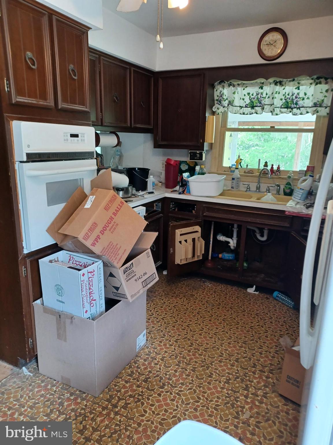 HALFWAY - Residential