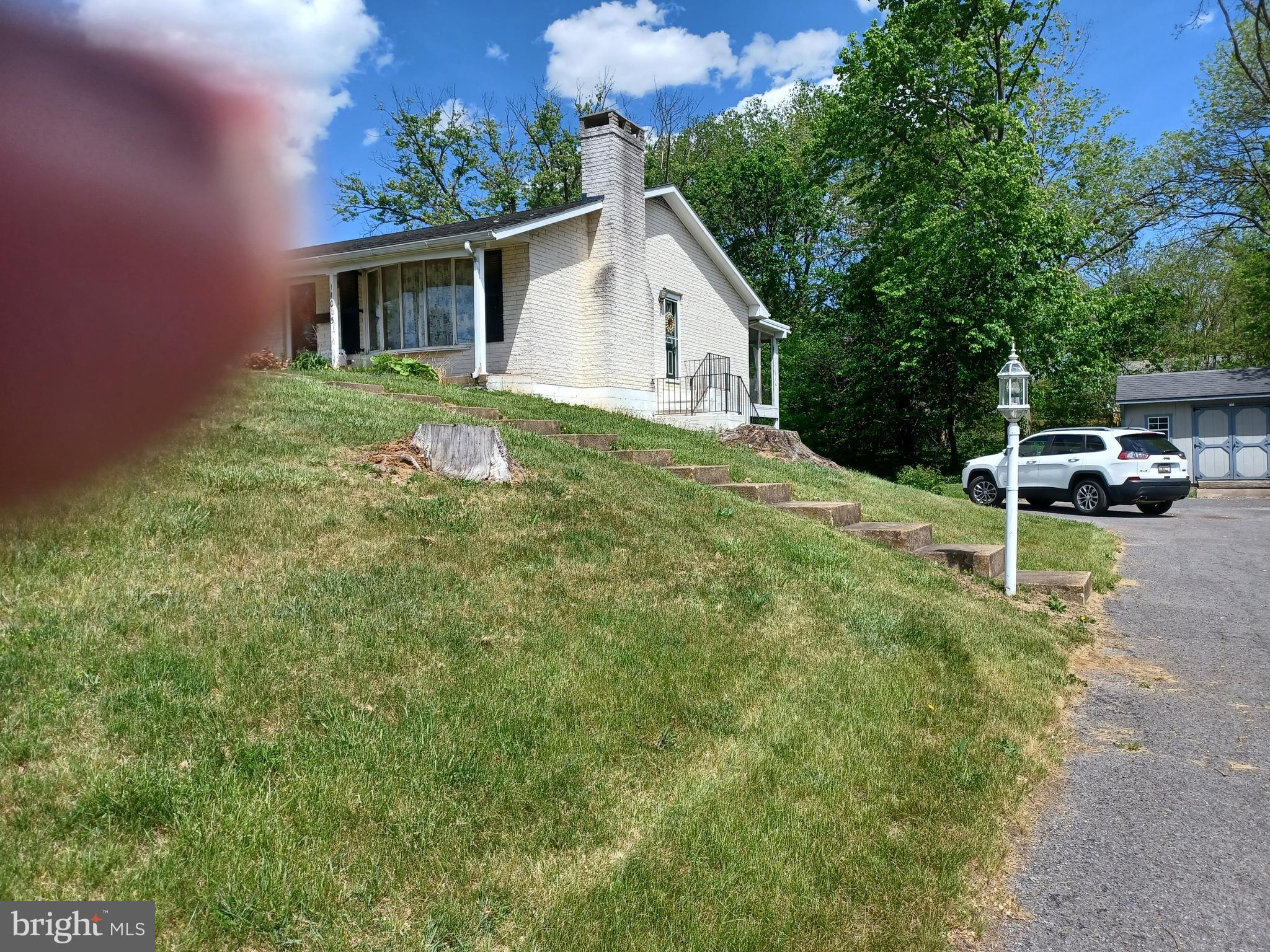 HALFWAY - Residential