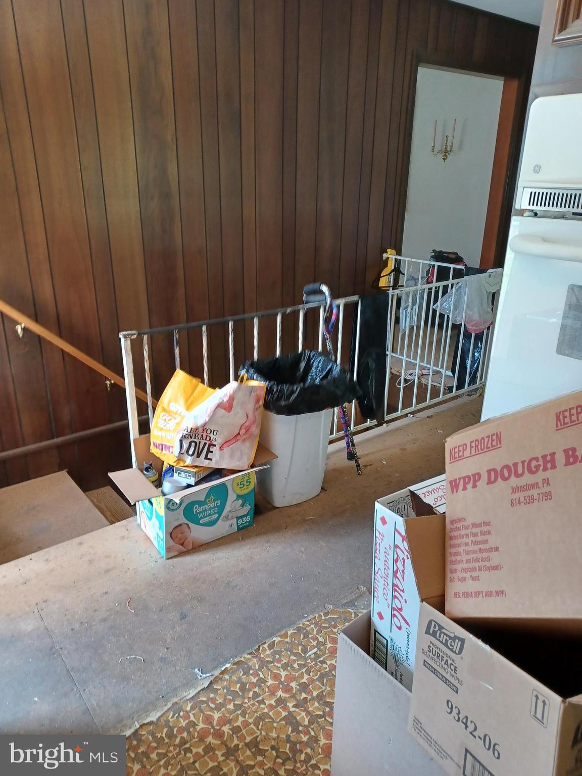 HALFWAY - Residential