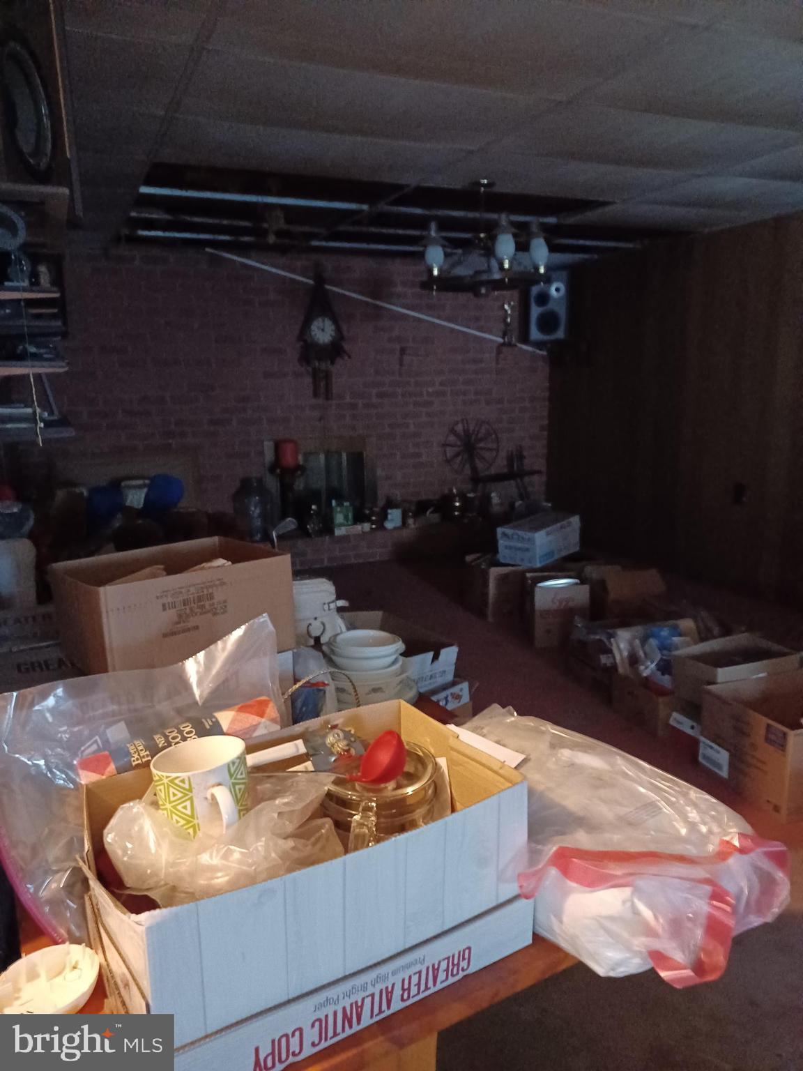 HALFWAY - Residential