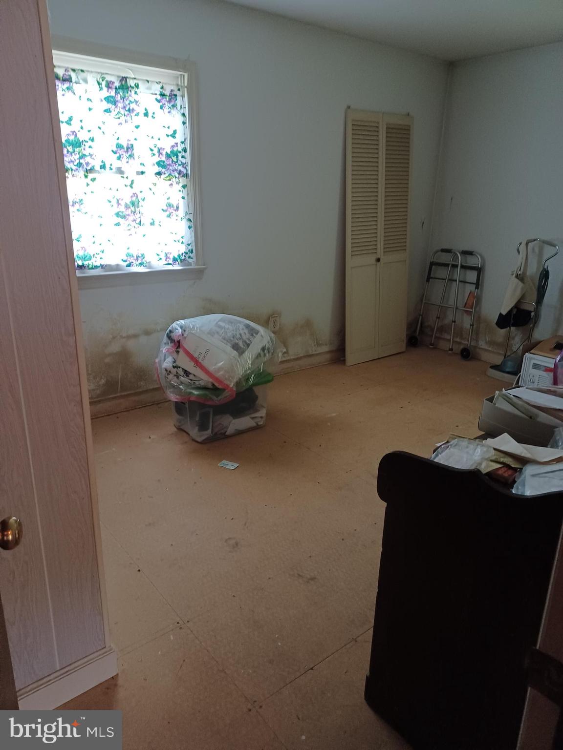 HALFWAY - Residential