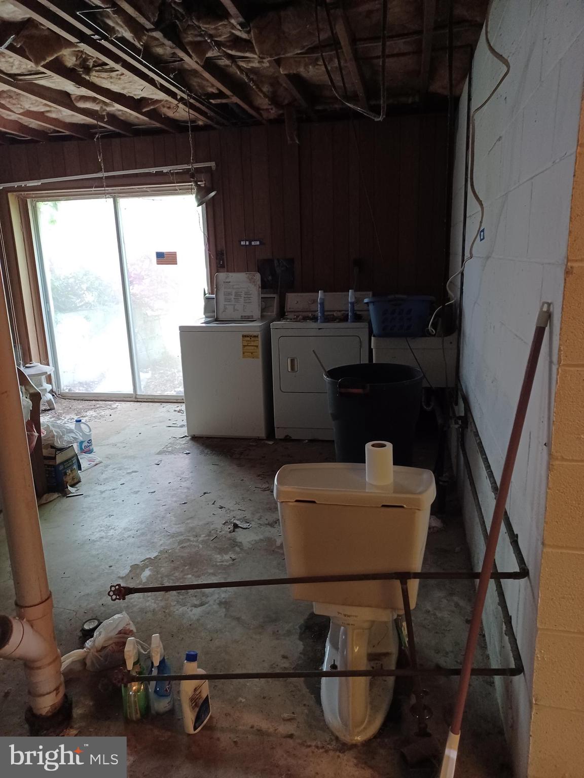 HALFWAY - Residential