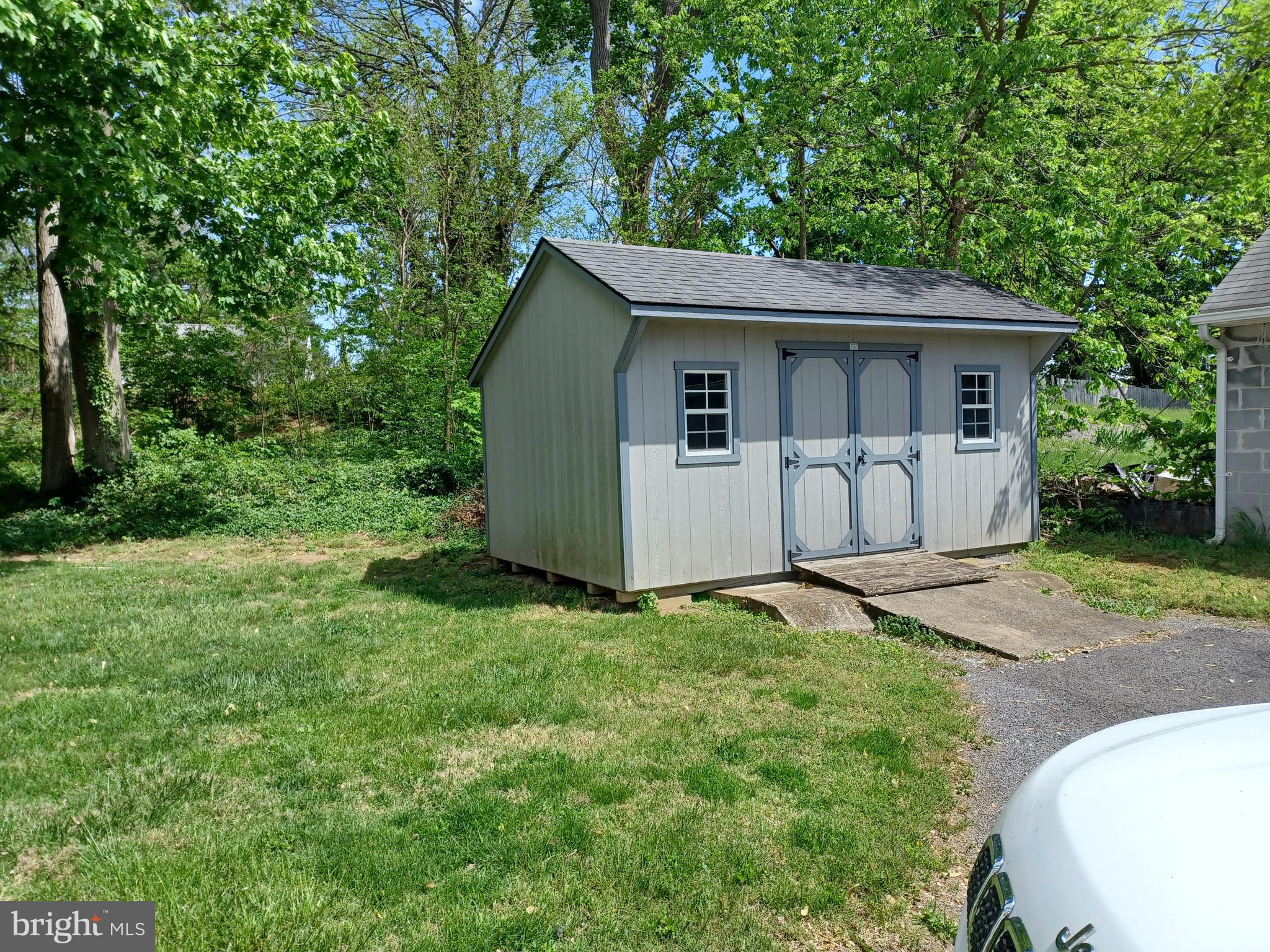 HALFWAY - Residential