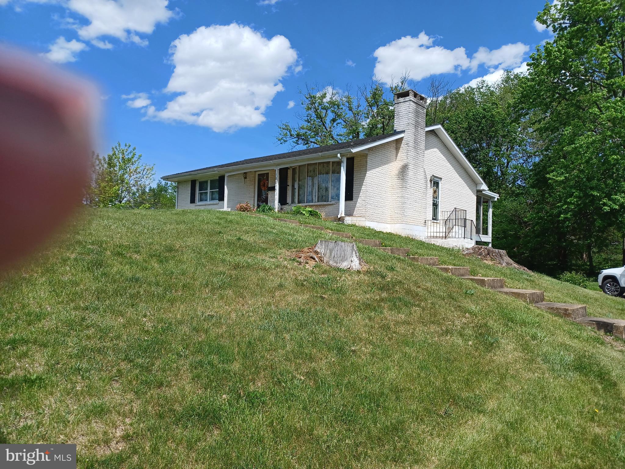 HALFWAY - Residential