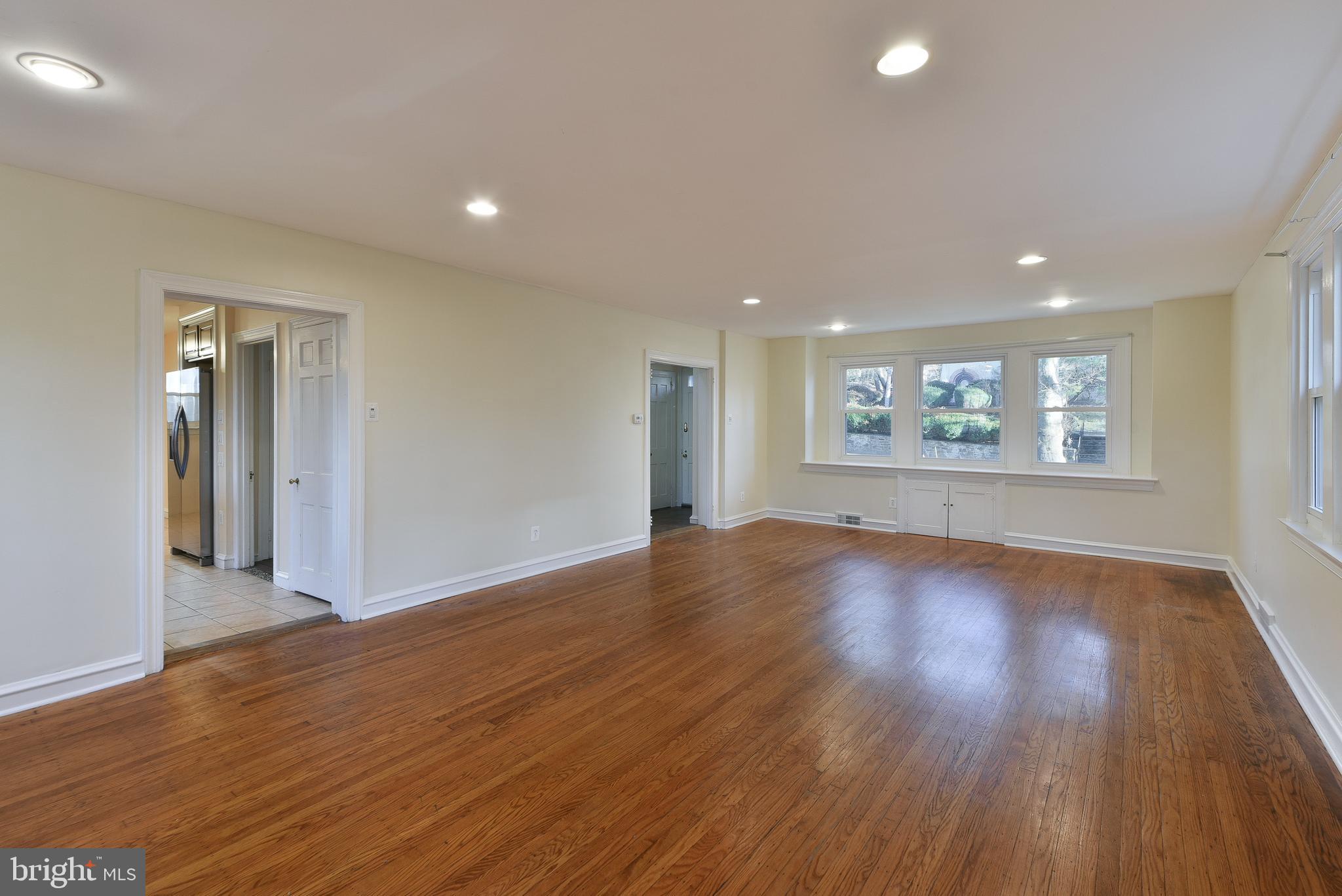 ELKINS PARK - Residential Lease