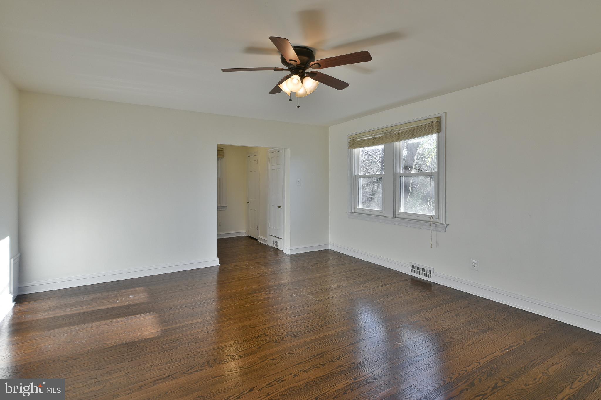 ELKINS PARK - Residential Lease