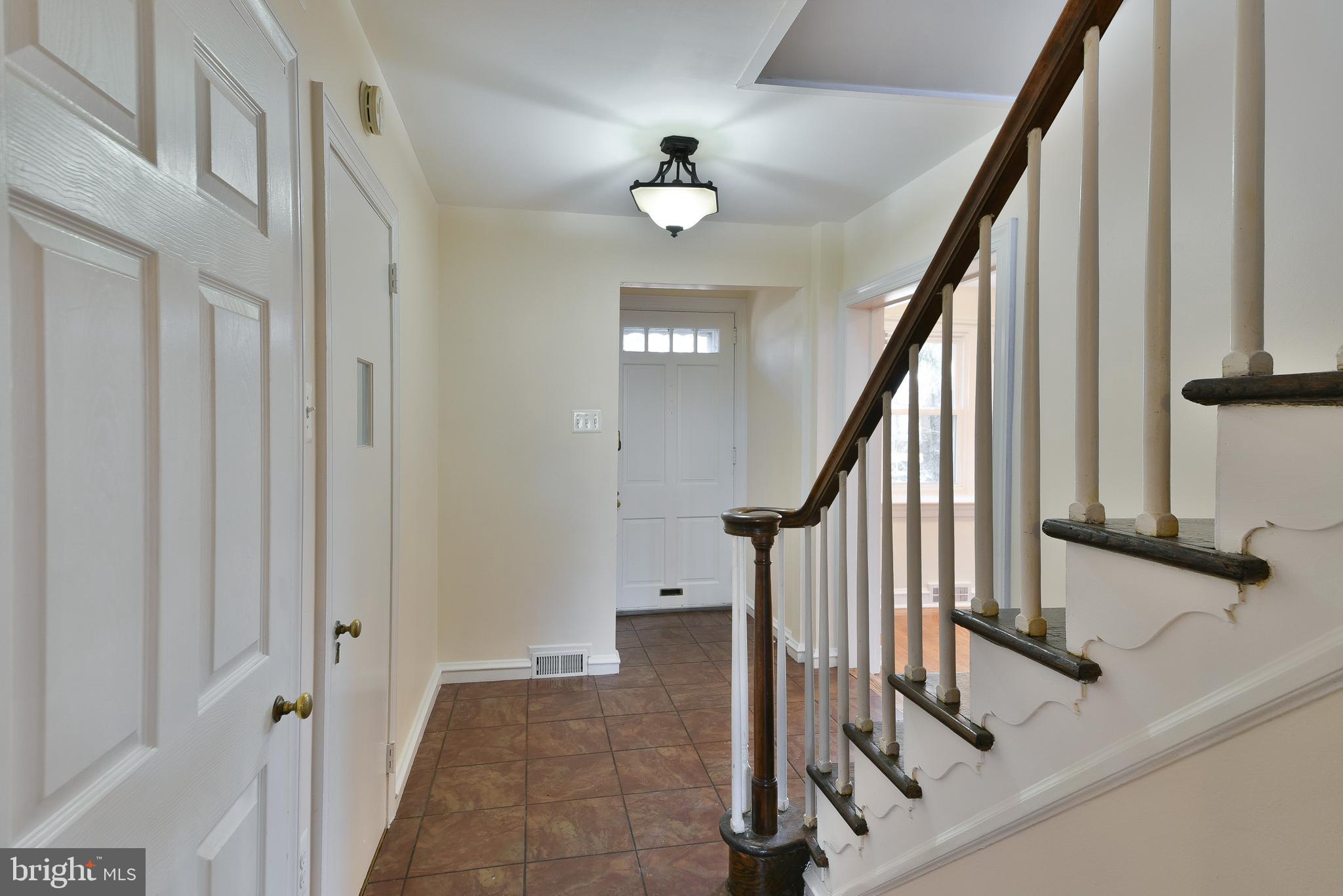 ELKINS PARK - Residential Lease