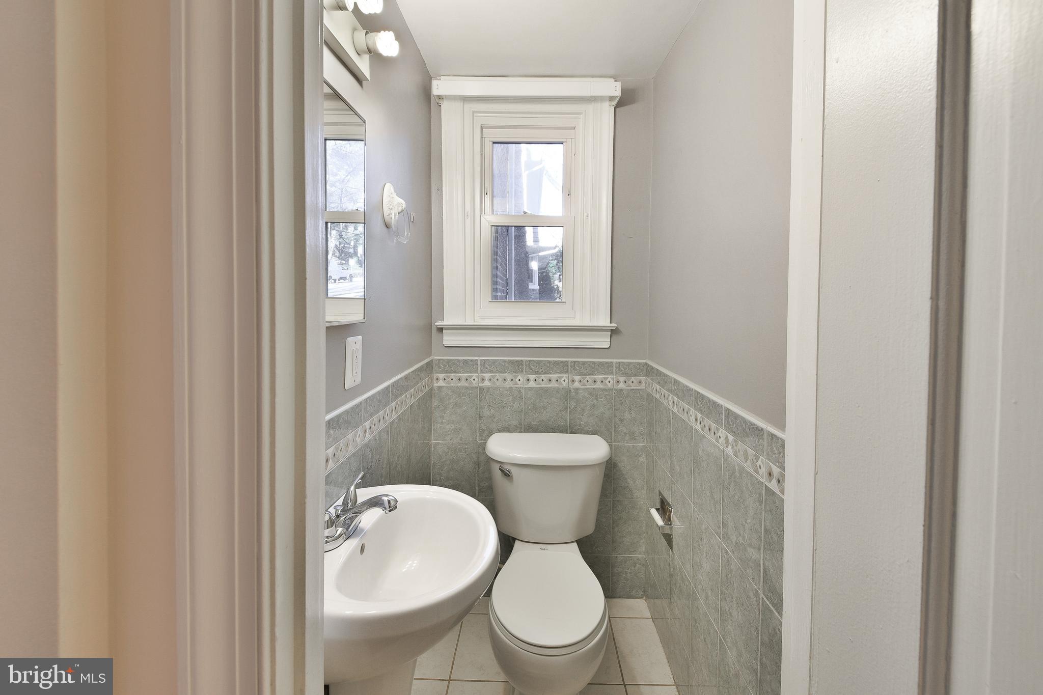 ELKINS PARK - Residential Lease