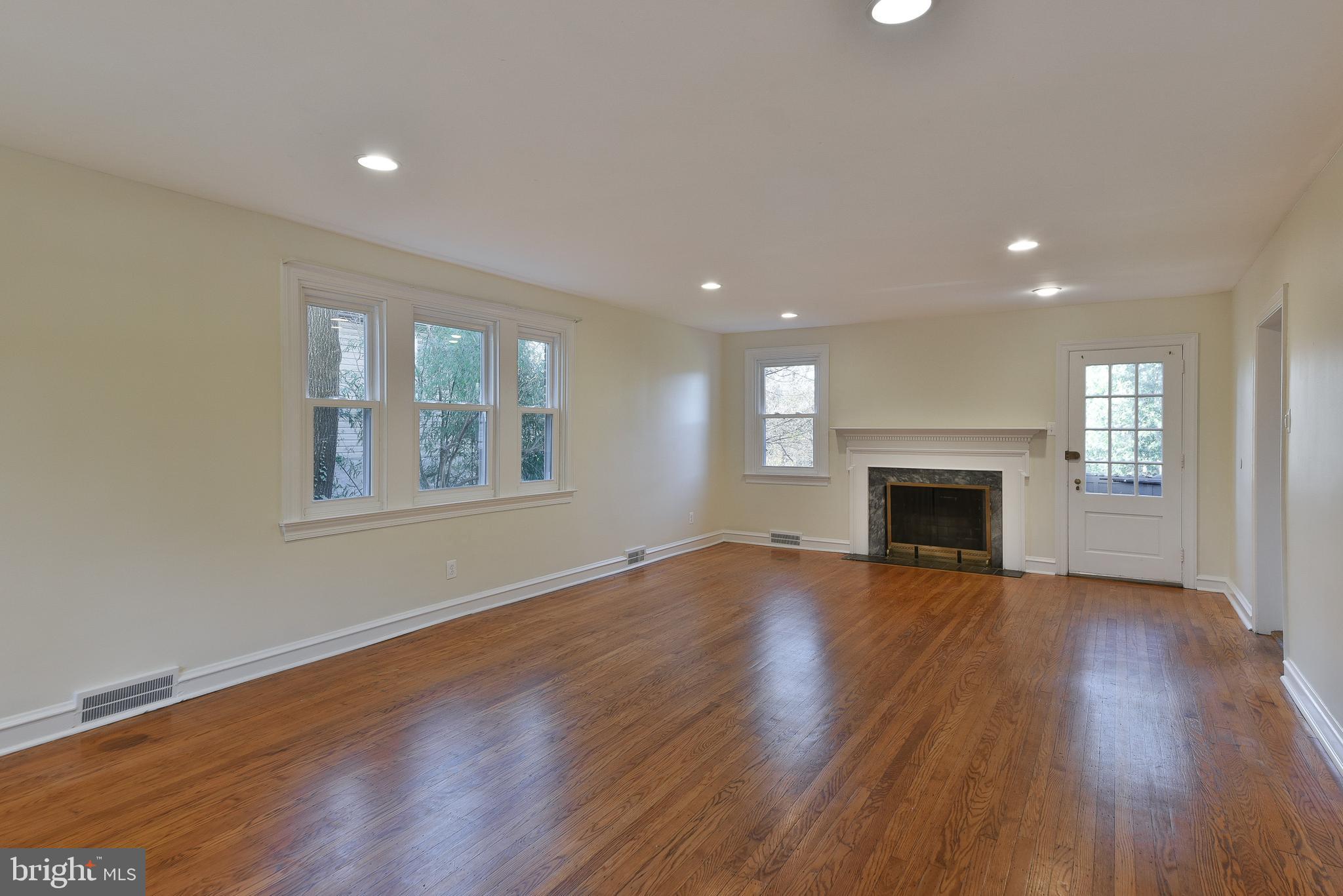 ELKINS PARK - Residential Lease