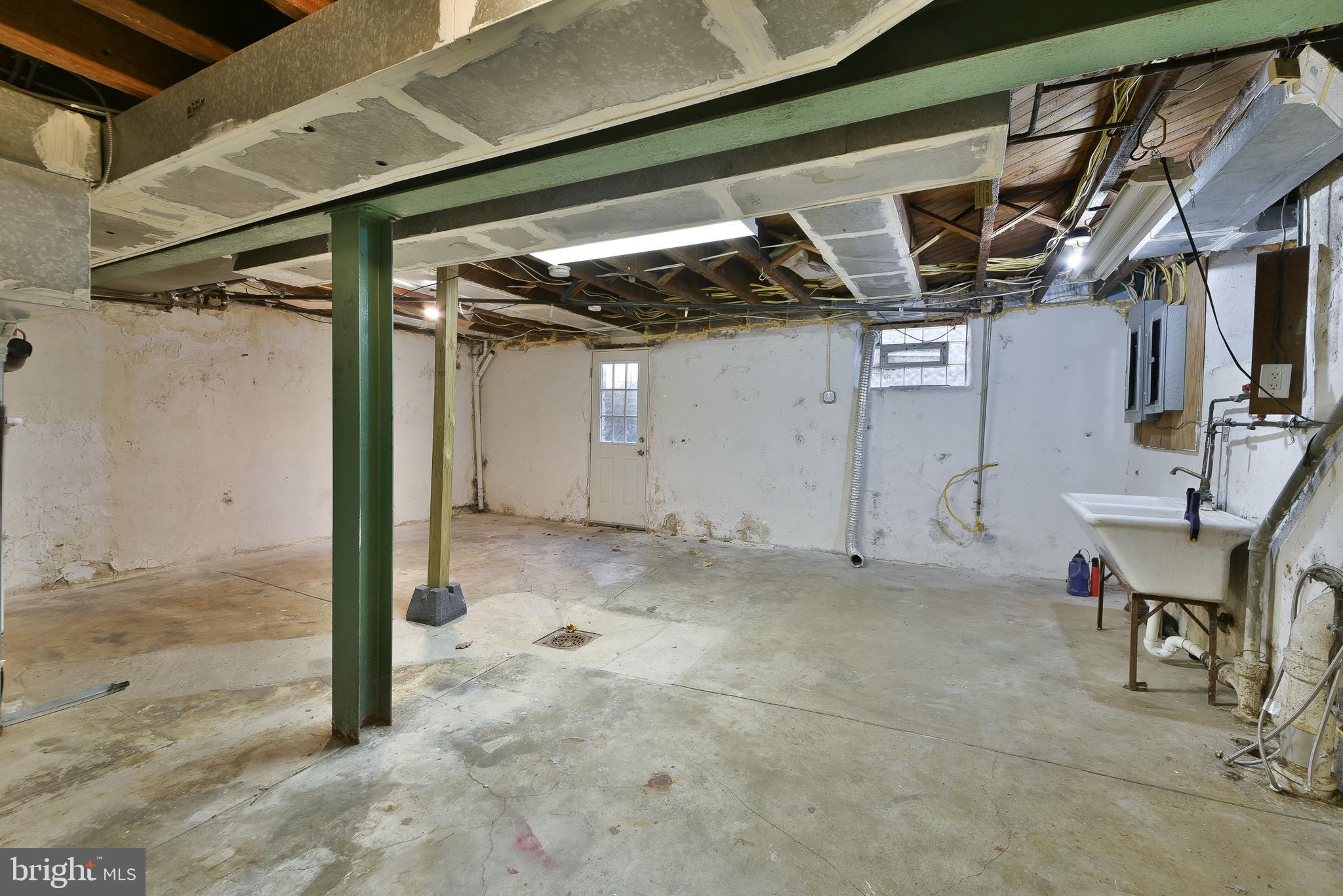 ELKINS PARK - Residential Lease