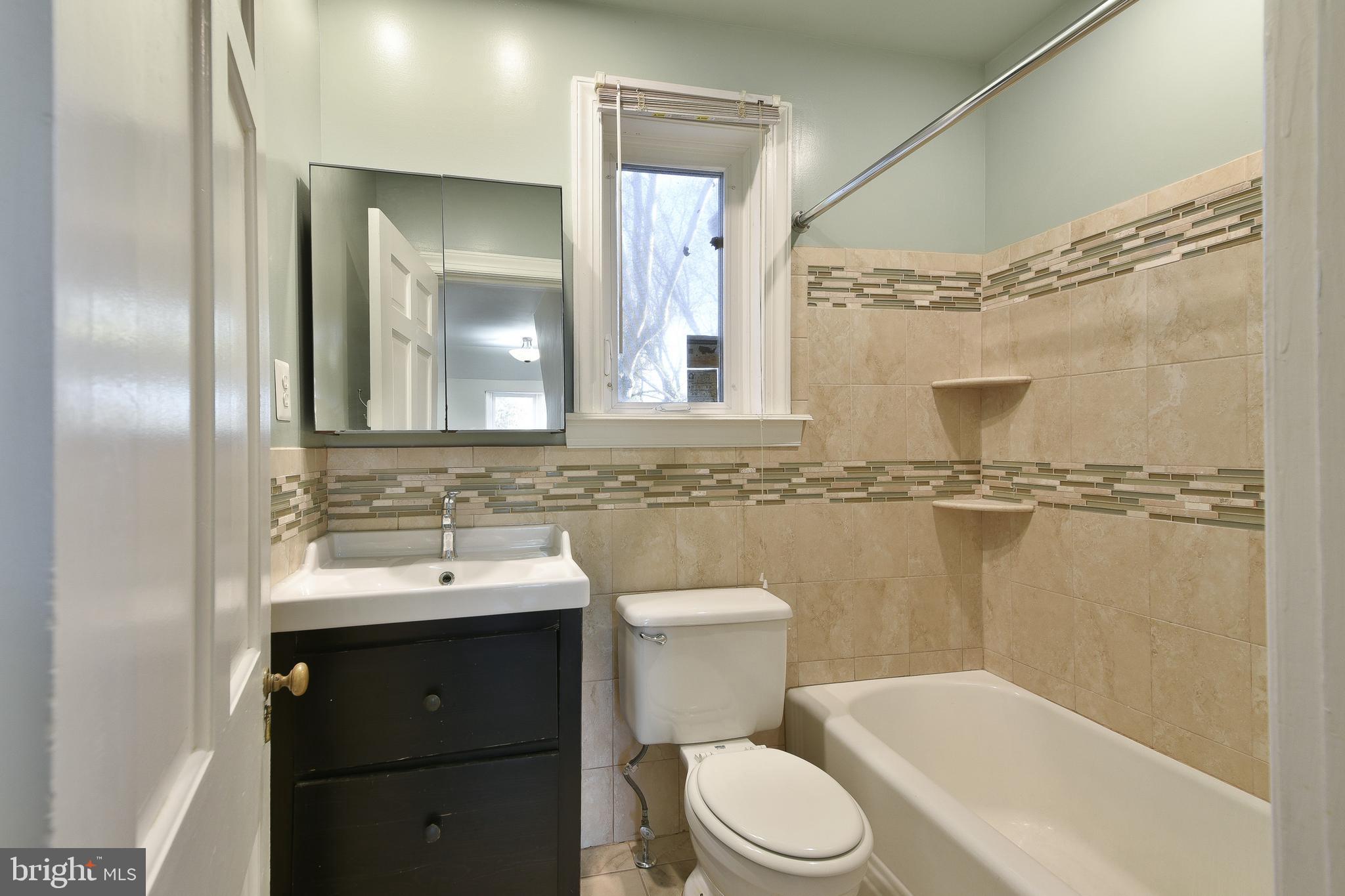 ELKINS PARK - Residential Lease