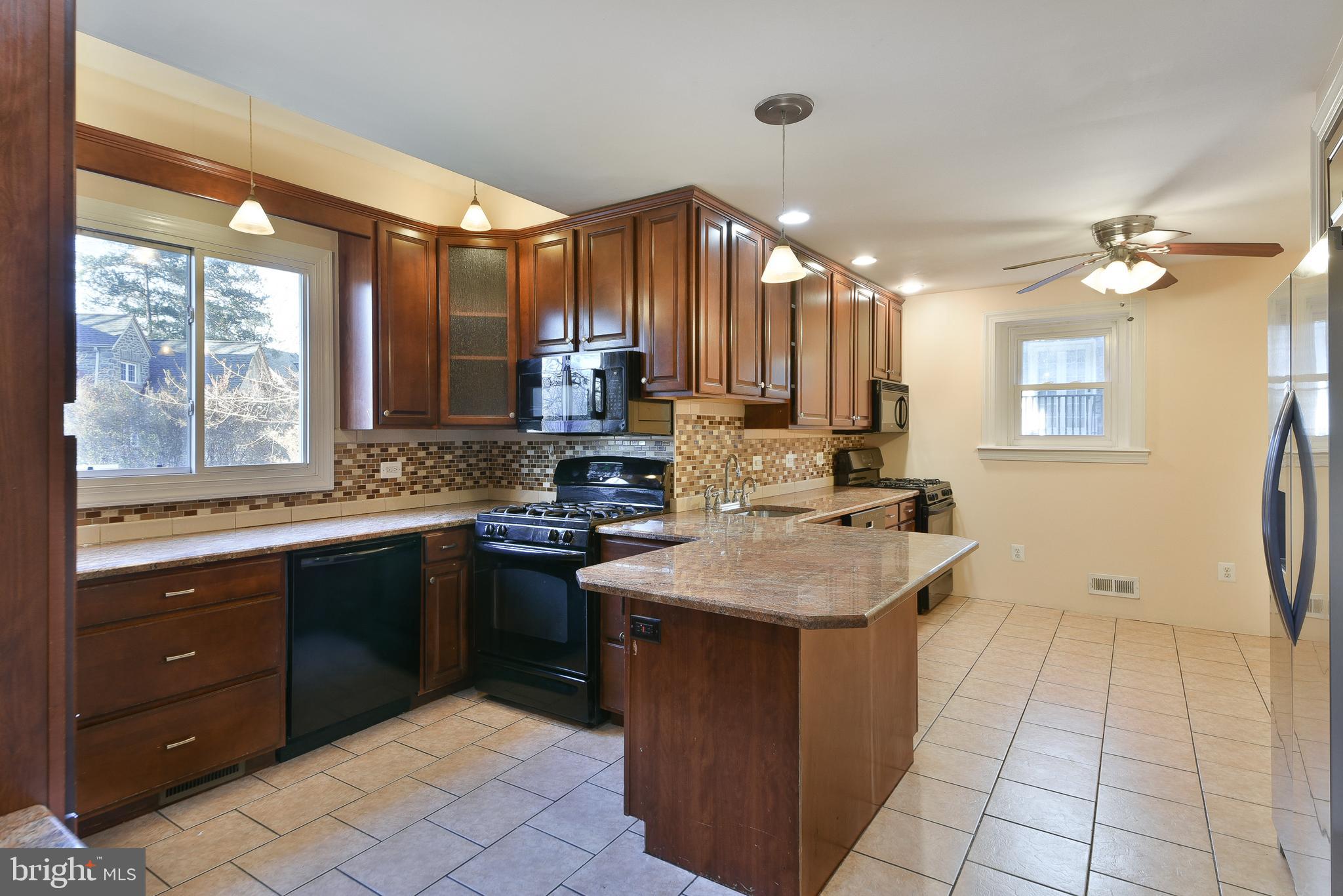 ELKINS PARK - Residential Lease