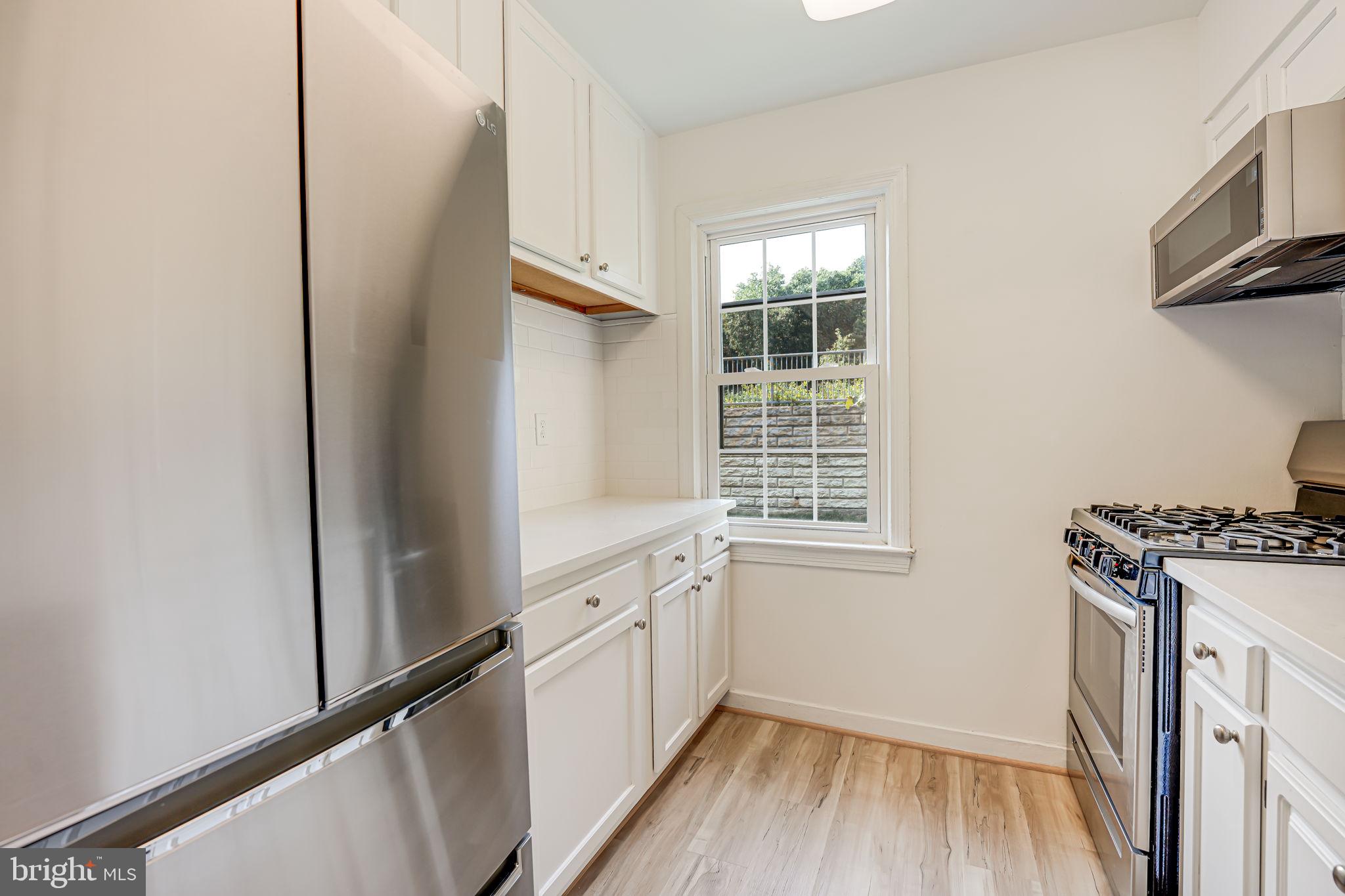 FREDERICK COURTS - Residential