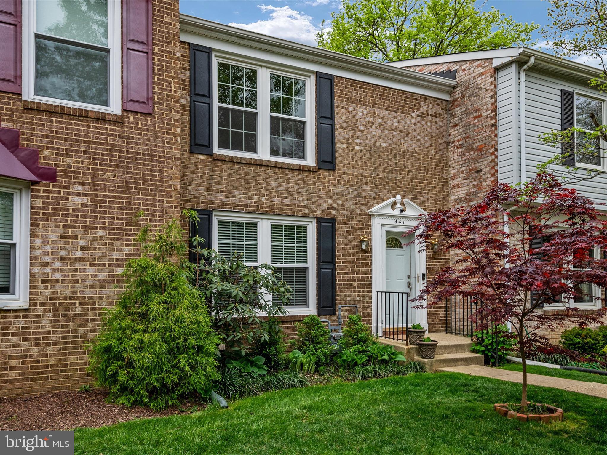 BAY HILLS - COLONIAL RIDGE - Residential Lease