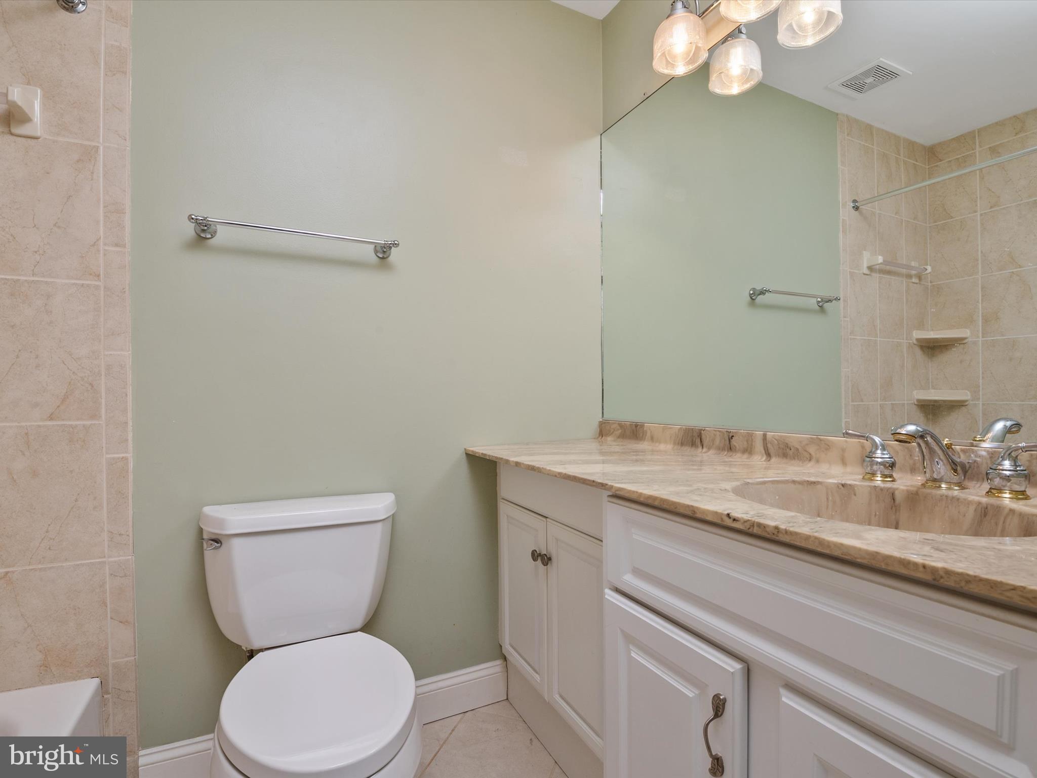 BAY HILLS - COLONIAL RIDGE - Residential Lease