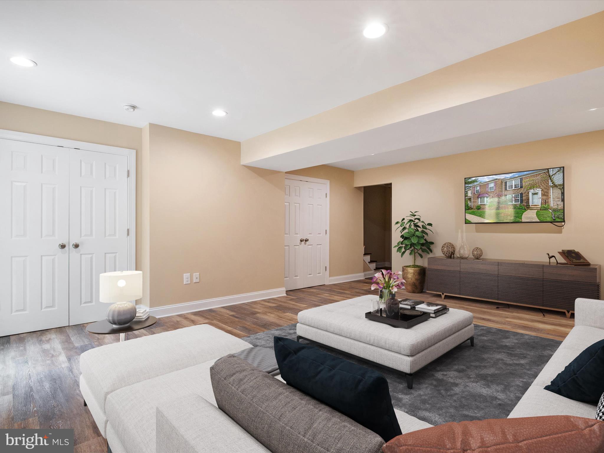 BAY HILLS - COLONIAL RIDGE - Residential Lease