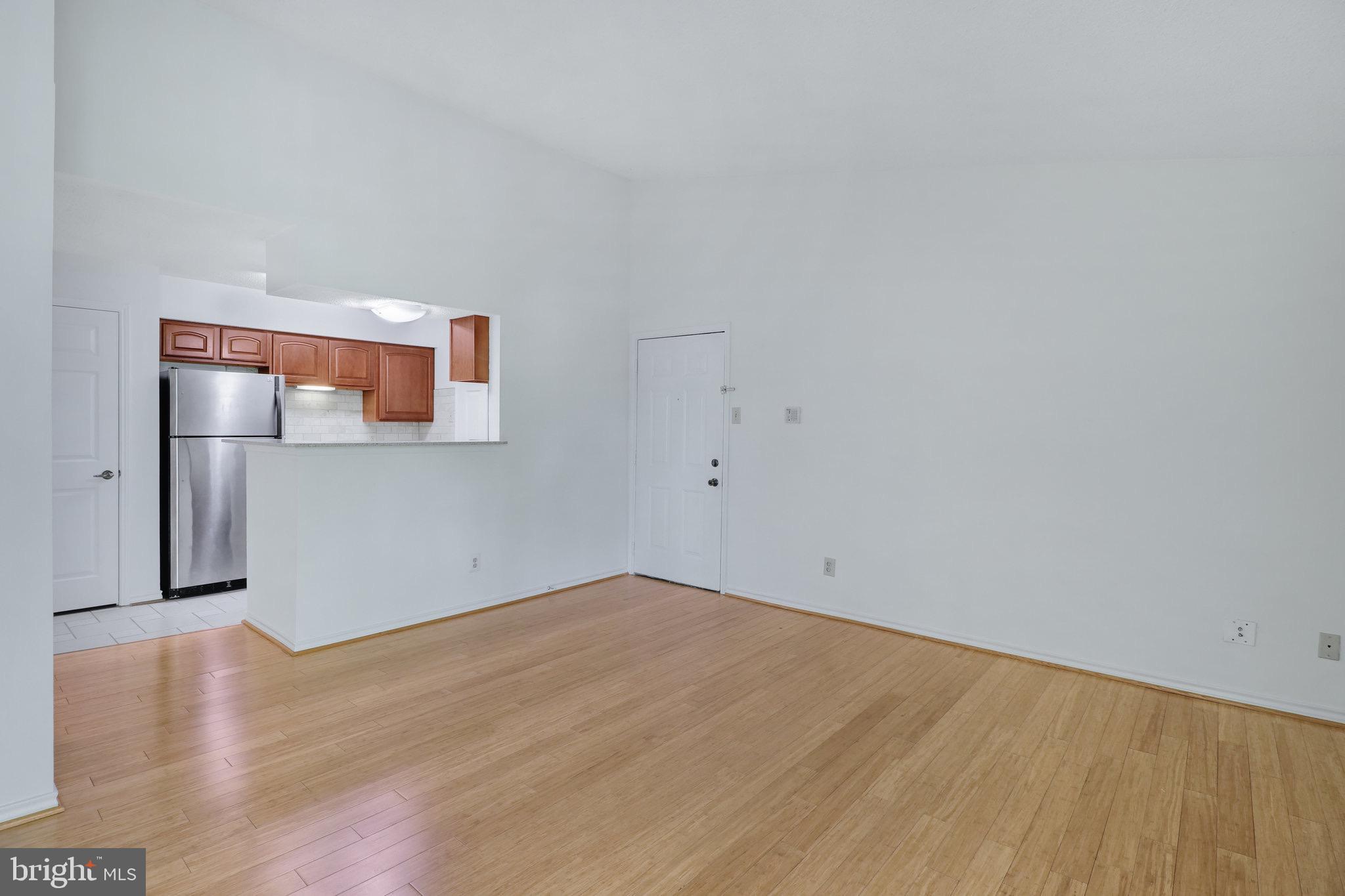 FOUNTAINS AT MCLEAN - Residential Lease