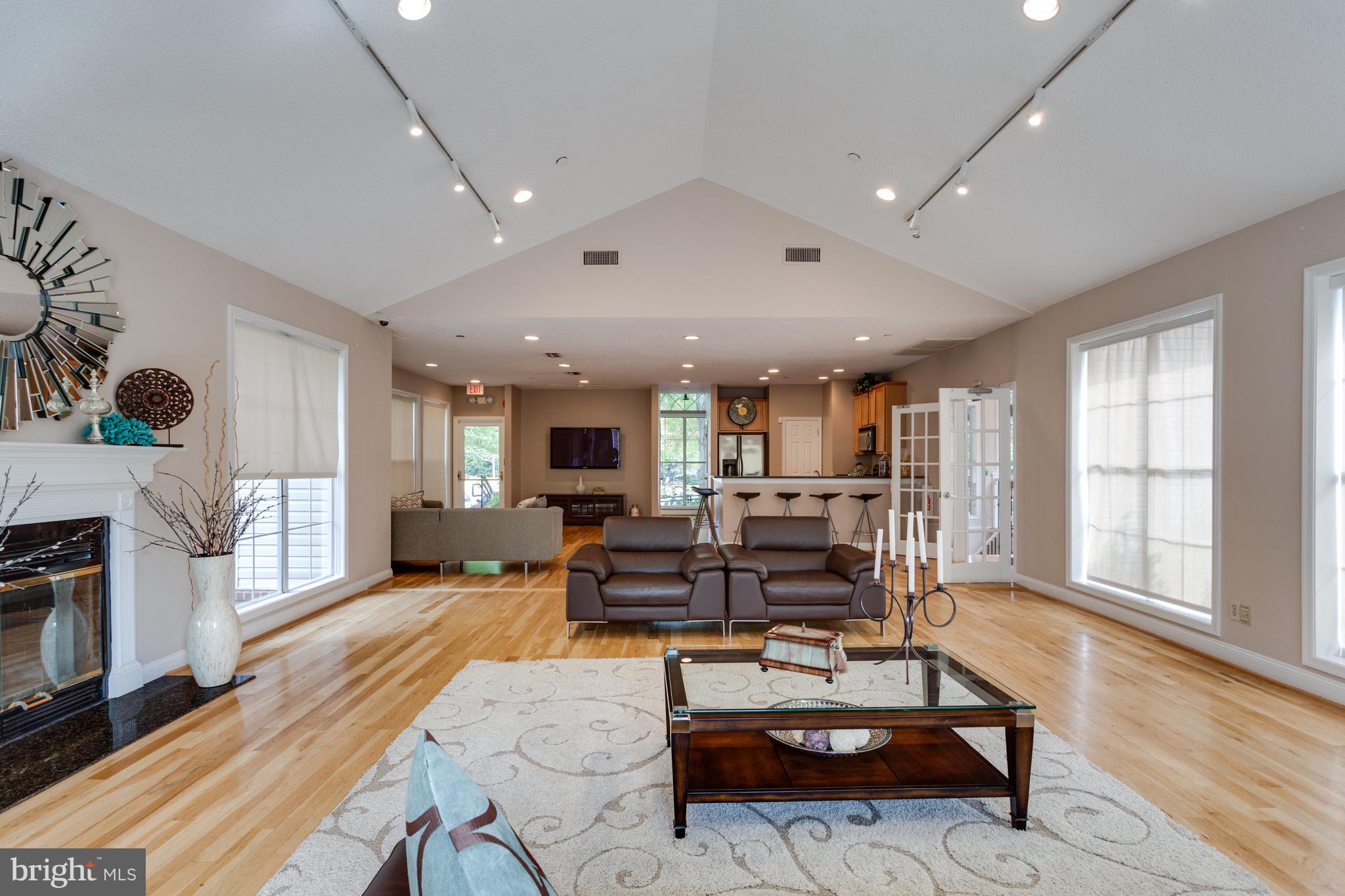 FOUNTAINS AT MCLEAN - Residential Lease