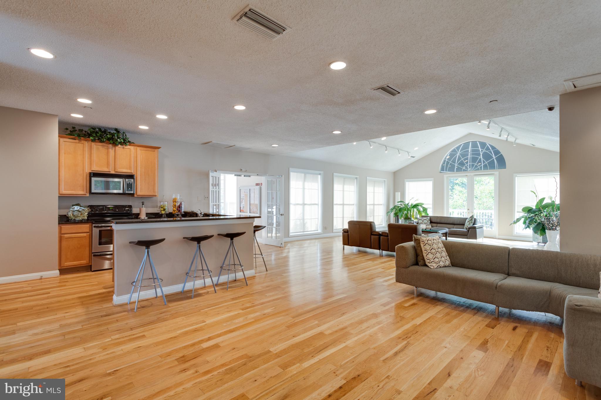 FOUNTAINS AT MCLEAN - Residential Lease