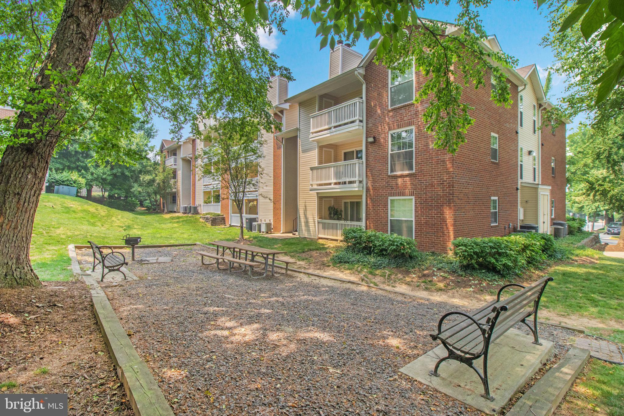 FOUNTAINS AT MCLEAN - Residential Lease