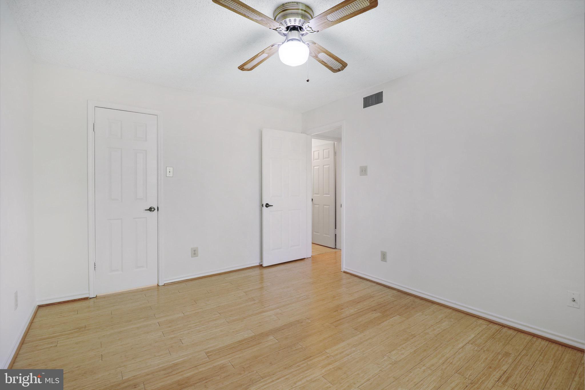 FOUNTAINS AT MCLEAN - Residential Lease