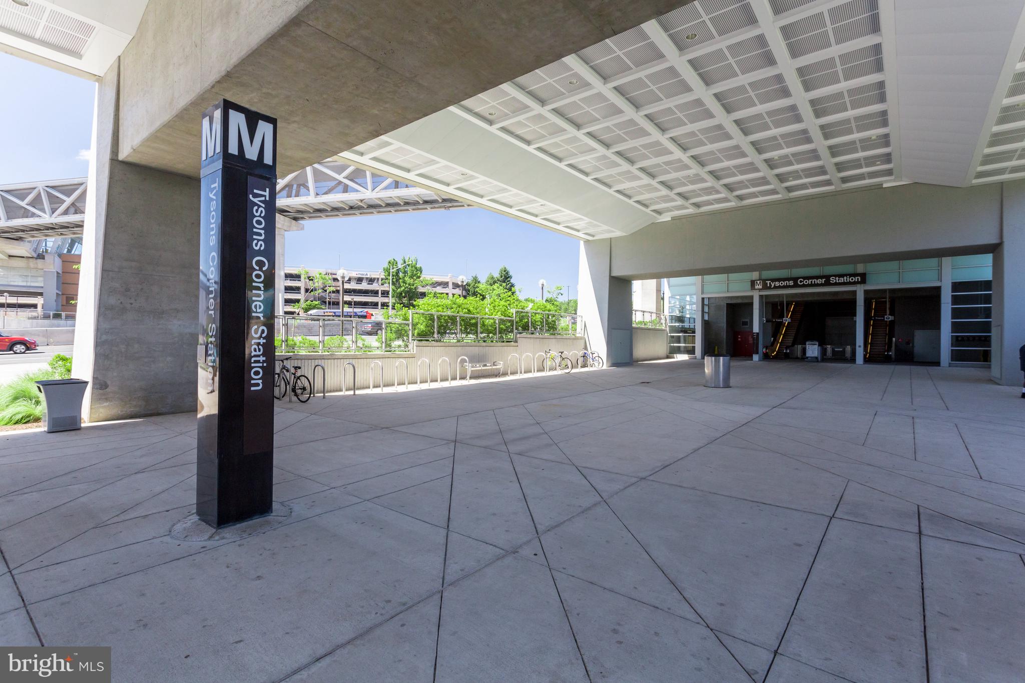 FOUNTAINS AT MCLEAN - Residential Lease