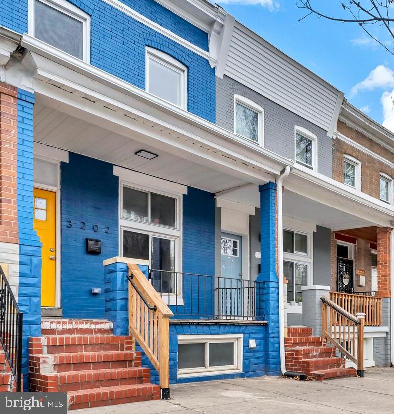 “Welcome to McElderry in Elwood Park!”
3202 McElderry is a fully renovated AirLite style row house and offers three bedrooms, two full bathrooms, one half bathroom, a fully finished basement, a front porch and a fenced, rear perimeter.
The main level has a free-flowing design; connecting the living room, kitchen and dining room, allowing you to determine which way to entertain, collaborate or simply relax. The upper level features an owner’s suite with a walk-in closet, a full bathroom and a nicely sized secondary bedroom. The lower level offers a full bathroom, a bedroom and a separate sitting area.
Conveniently located a short distance from Aldi Supermarket, Safeway, Target, Virginia S. Baker Recreation Center, Patterson Park, Creative Alliance Theater, The John Hopkins Hospital, John Hopkins Metro Station, and Bus Lines – 22, 56 and 63.
This property is not only a fantastic choice for owner-occupants looking for a place to call home but also presents a lucrative opportunity for investors seeking a cash-flowing rental property in a desirable neighborhood.