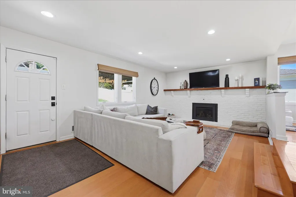 Additional image 6 of 11 Birchwood Park Drive S, Cherry Hill, NJ 08003