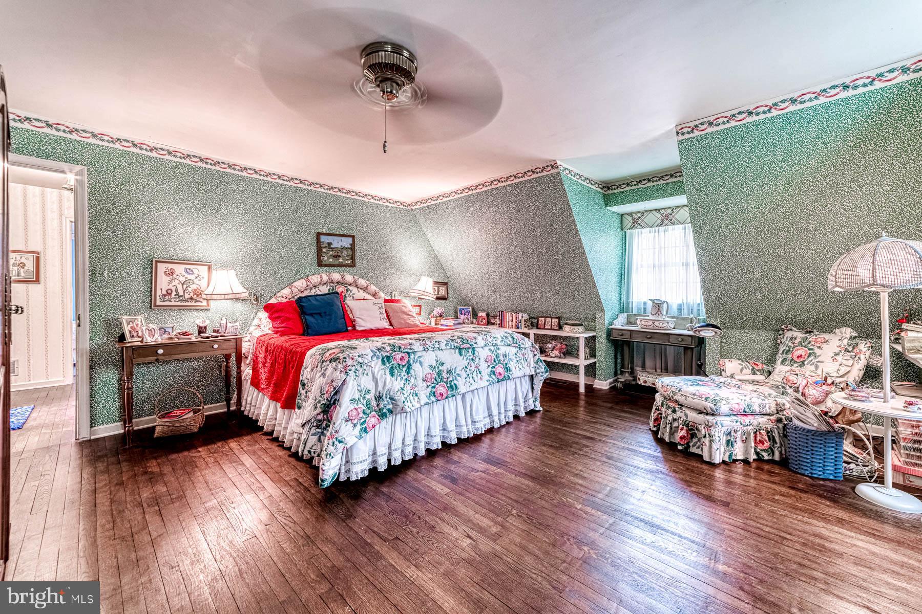 TANTALLON ON THE POTOMAC - Residential