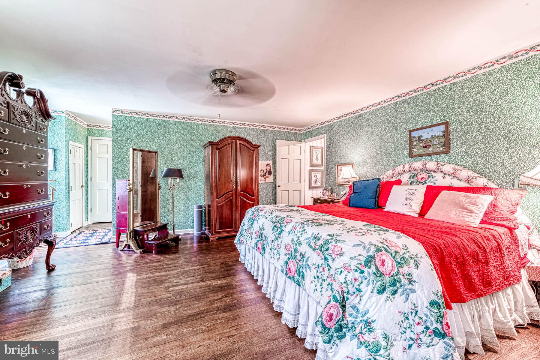 TANTALLON ON THE POTOMAC - Residential