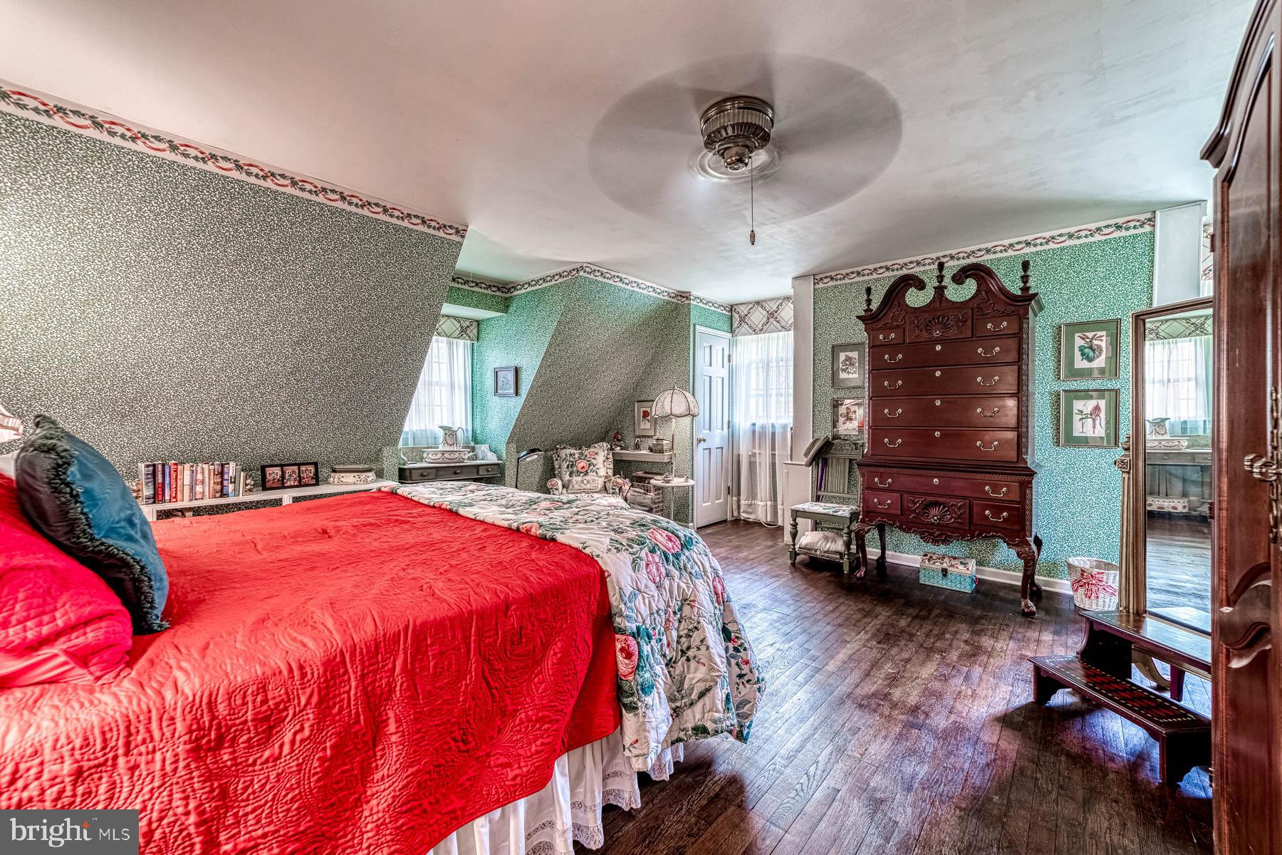 TANTALLON ON THE POTOMAC - Residential