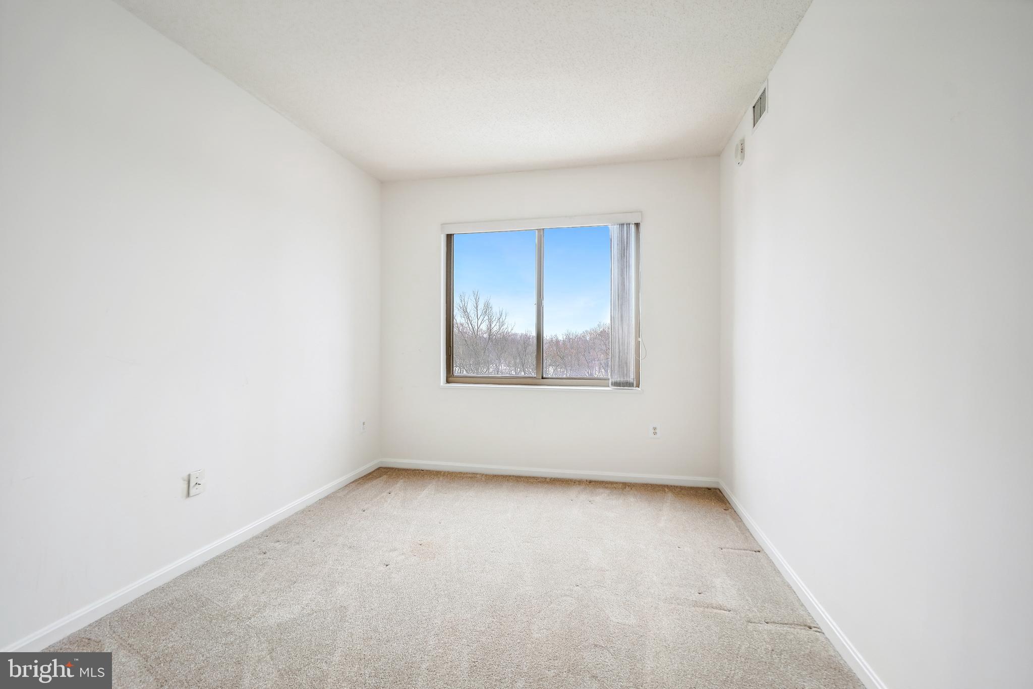 OVERLOOK AT LEISURE WORLD - Residential