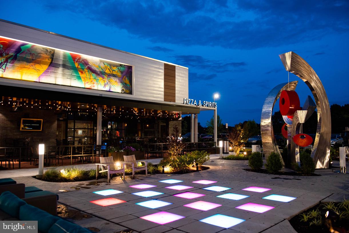 COMMONWEALTH PLACE AT WESTFIELDS - Residential