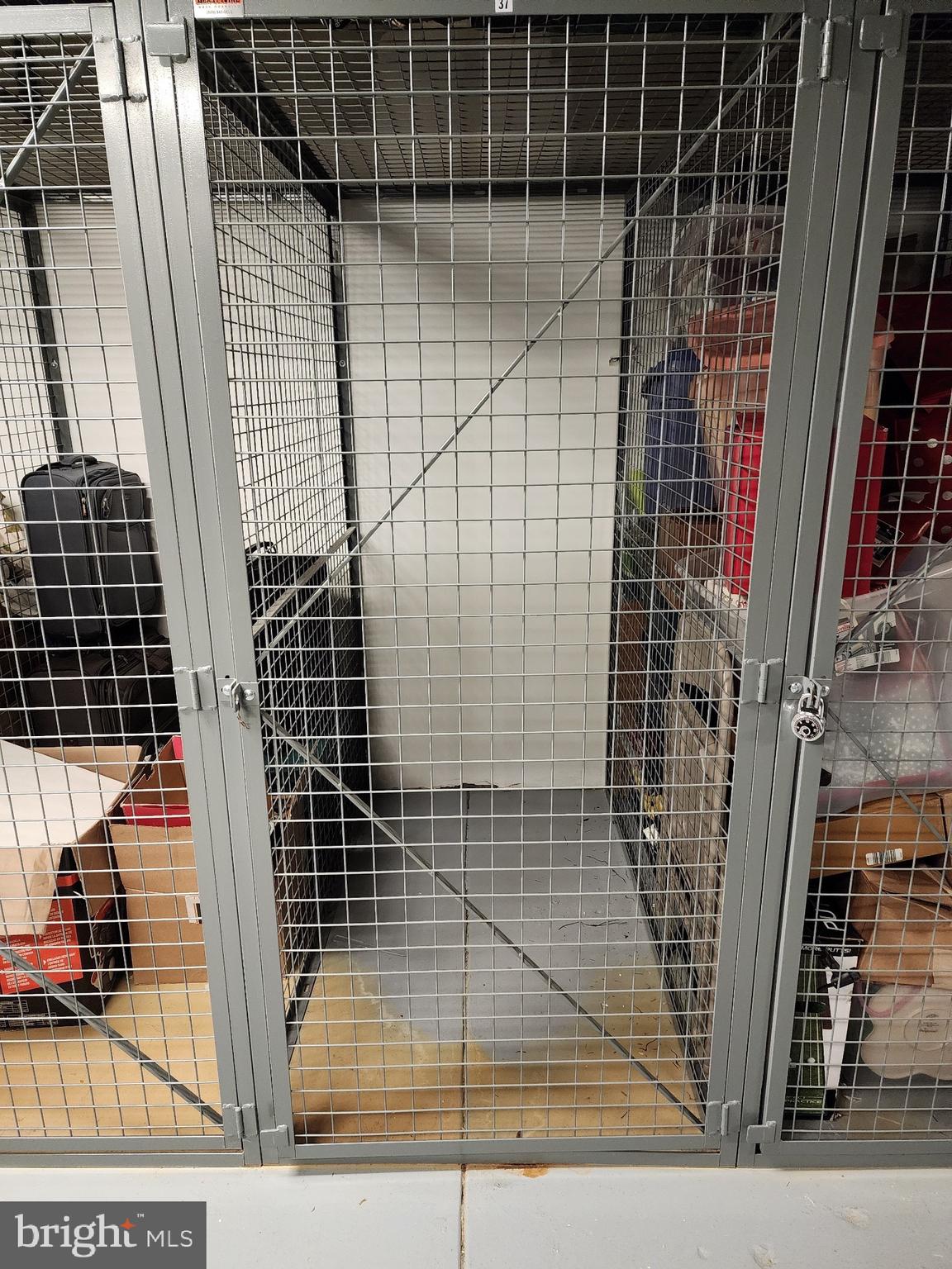 ROXBOROUGH - Residential