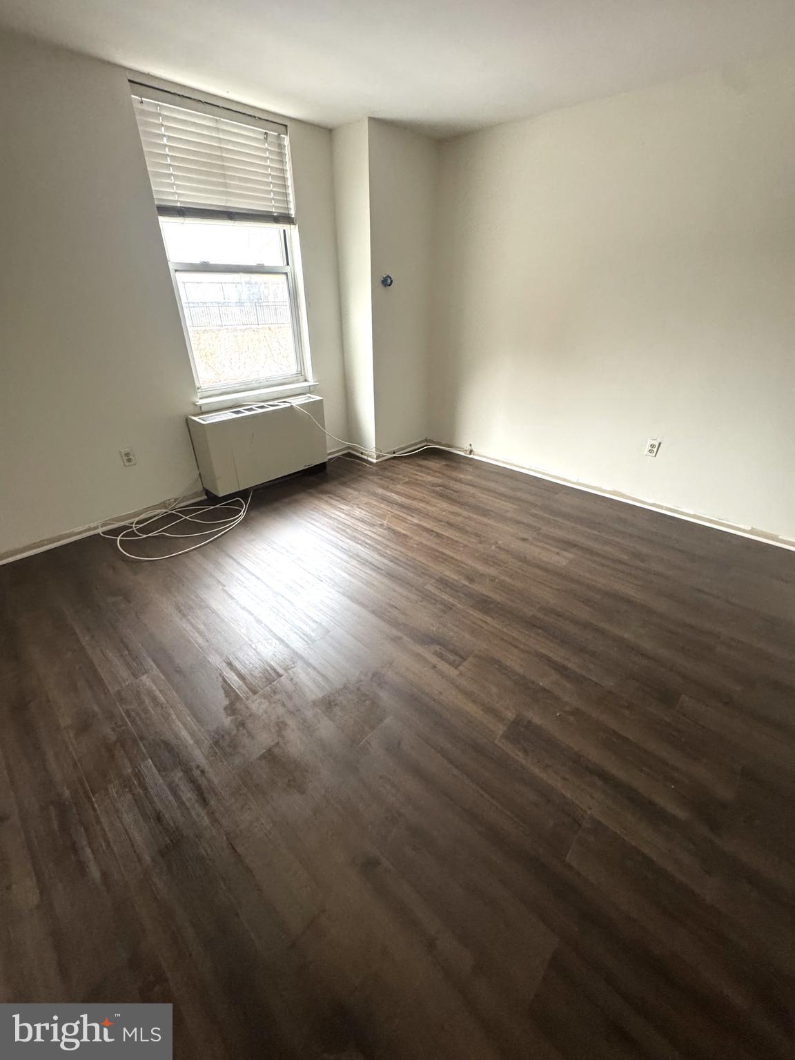 ROXBOROUGH - Residential